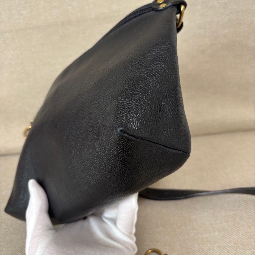 極美品、保証書あり★イルビゾンテ★クロスボディバッグ2way定価56,100円