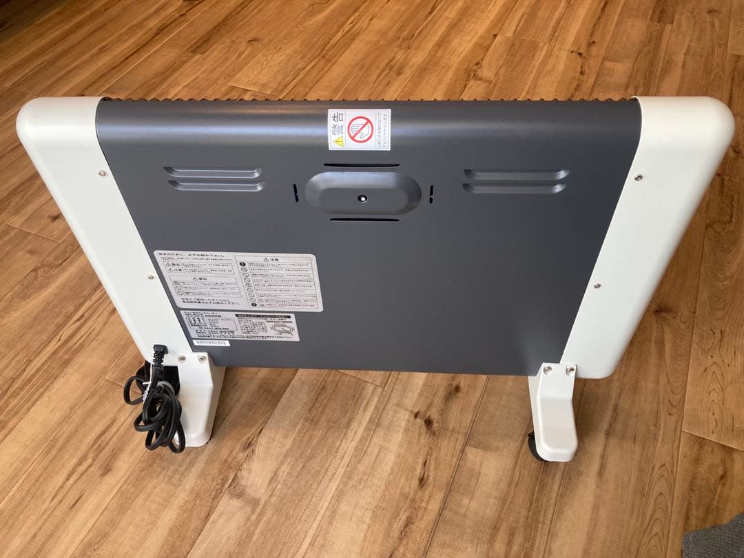 【美品】サンラメラ 600W型 遠赤外線パネルヒーター