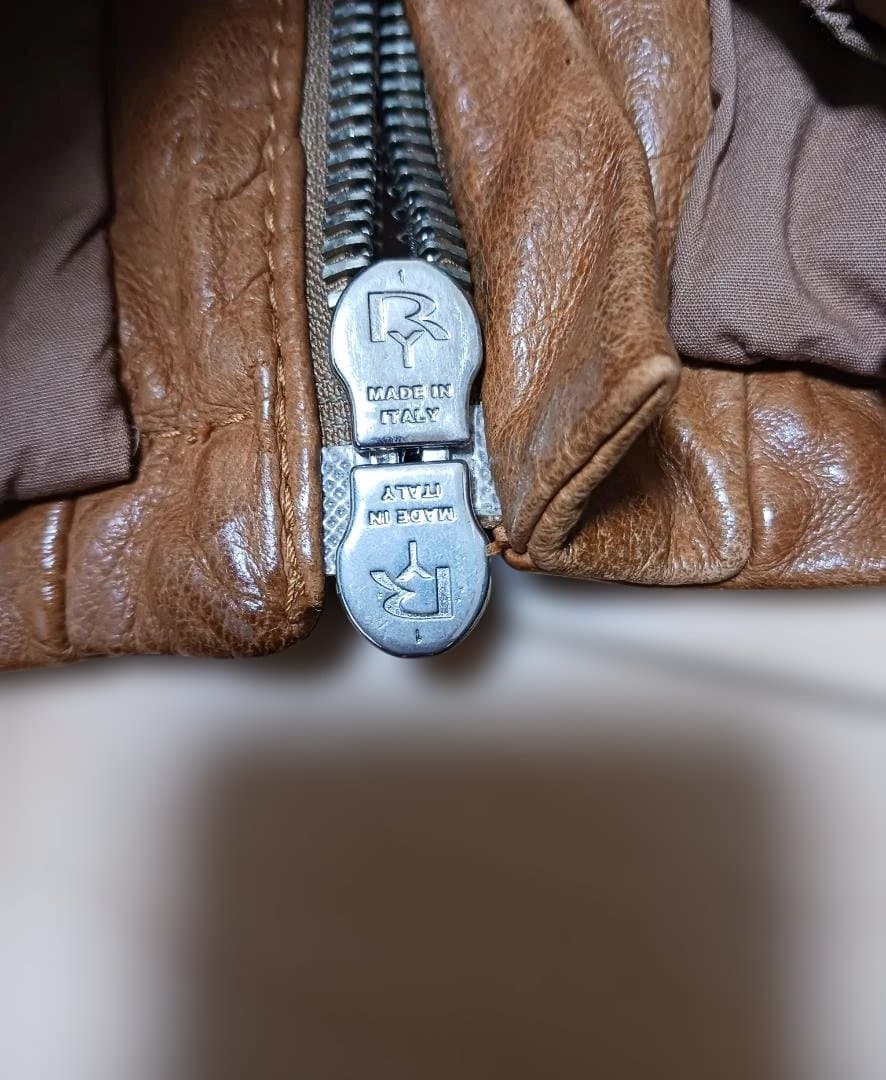 お肉食べたい商品Alessandro dell'Acqua