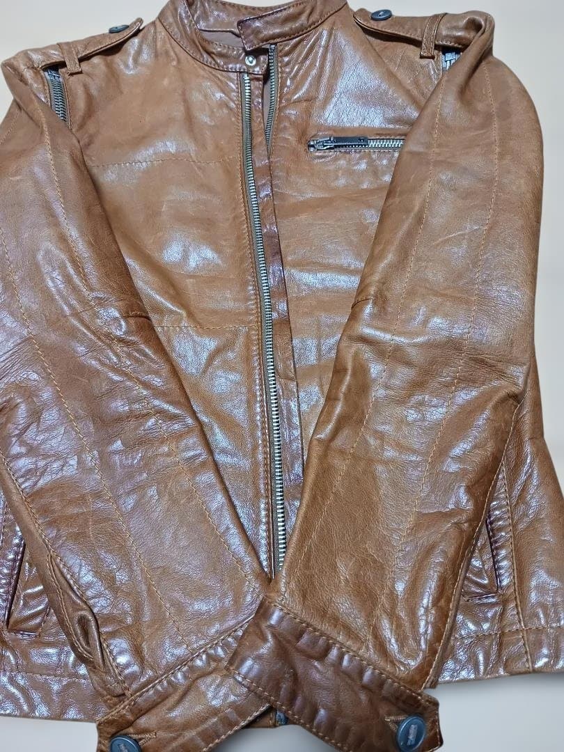 お肉食べたい商品Alessandro dell'Acqua