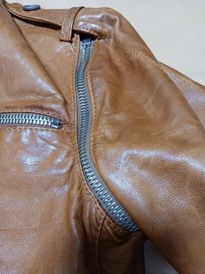 お肉食べたい商品Alessandro dell'Acqua