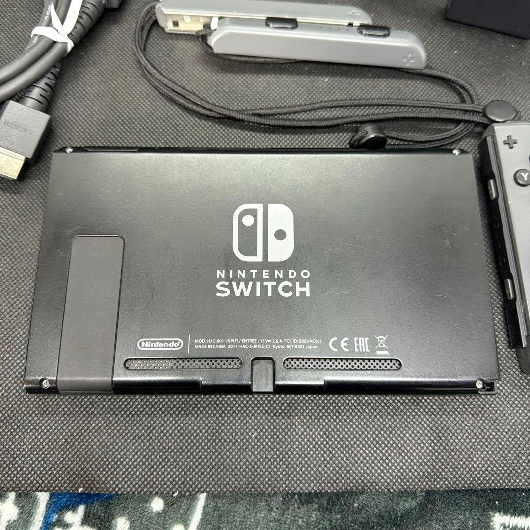 Nintendo Switch 本体 + 付属品