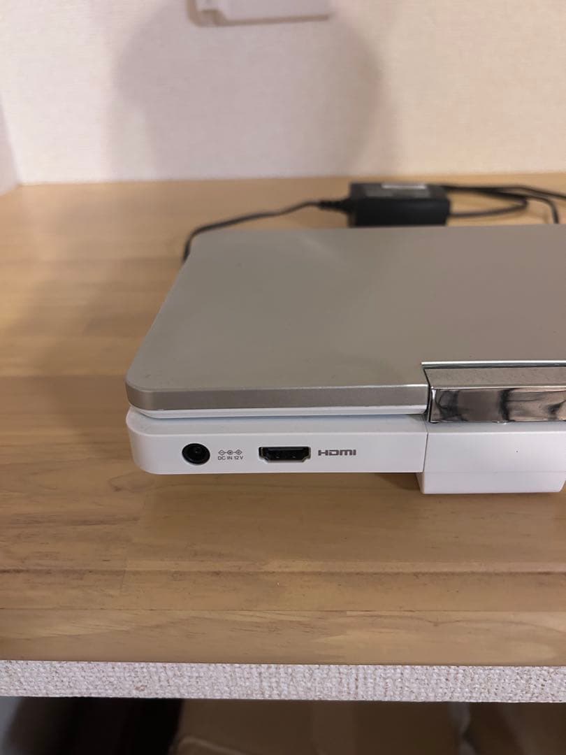 TOSHIBA REGZA ポータブルブルーレイプレーヤー