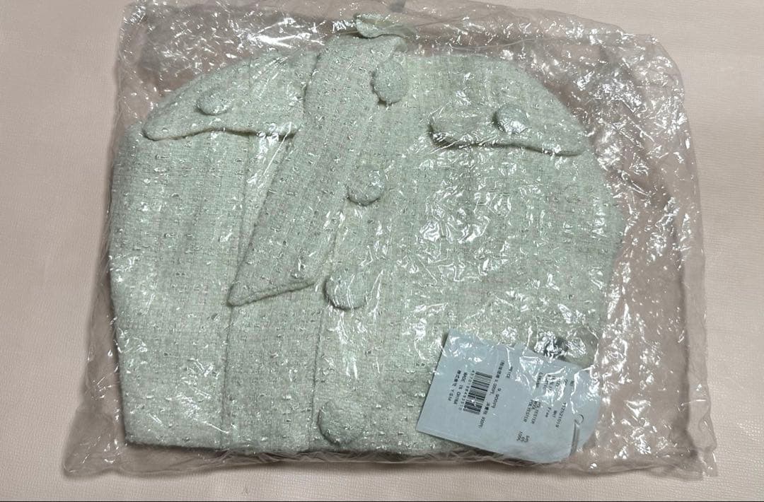 新品★タグ付きdarichホルターネックオフショルツイードトップス ホワイト