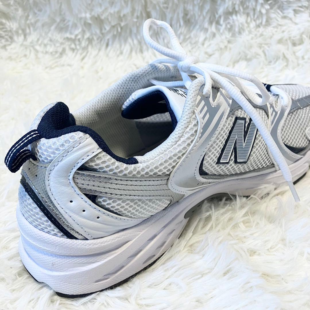【極美品】ニューバランス MR530SG スニーカー ホワイト 27.5cm