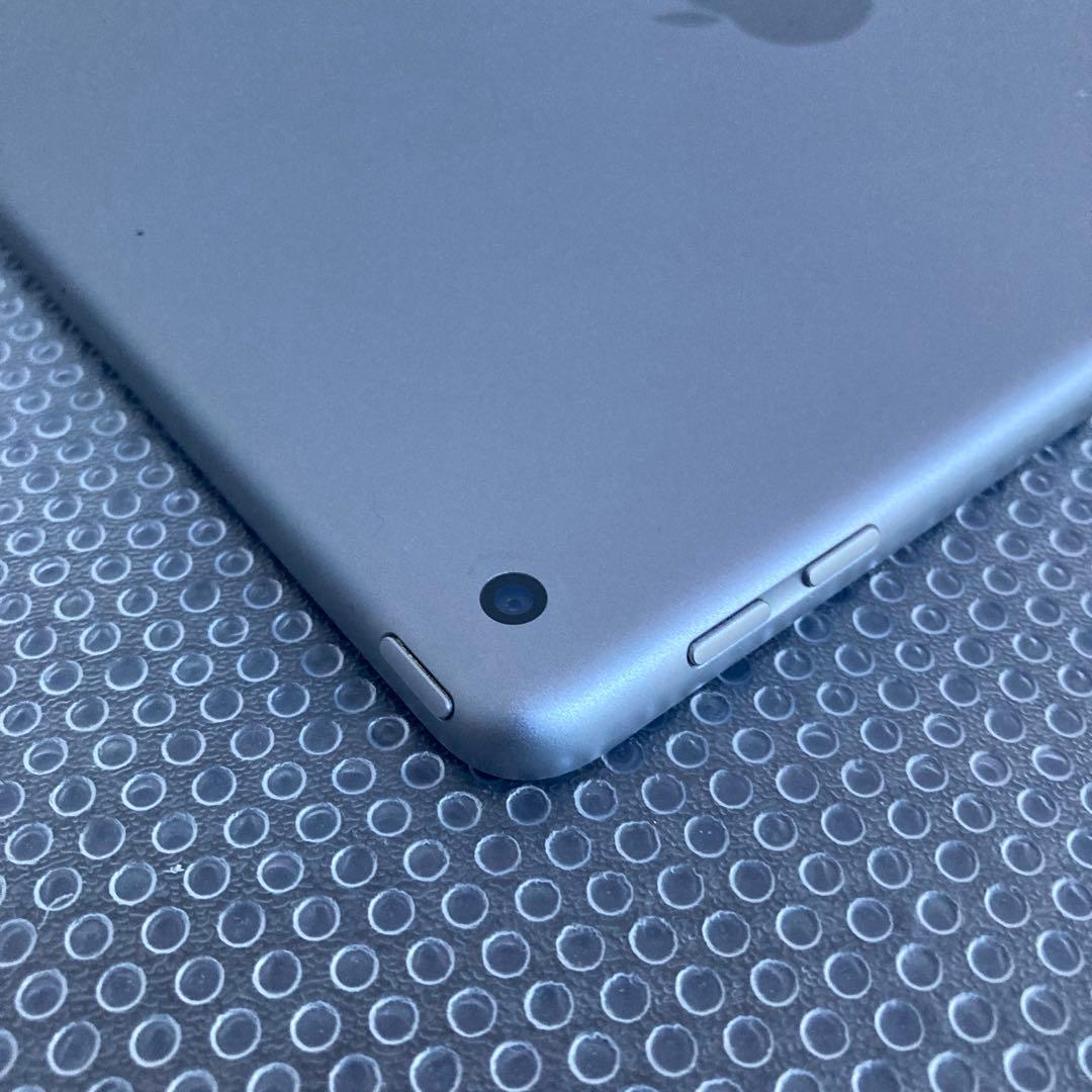 3592【早い者勝ち】外観美品☆iPad6第6世代 128GB WIFIモデル☆