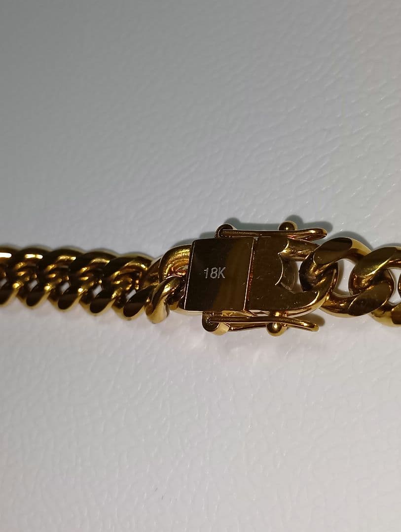 ゴールドネックレス マイアミ キューバン リンク チェーン 18K刻印あり