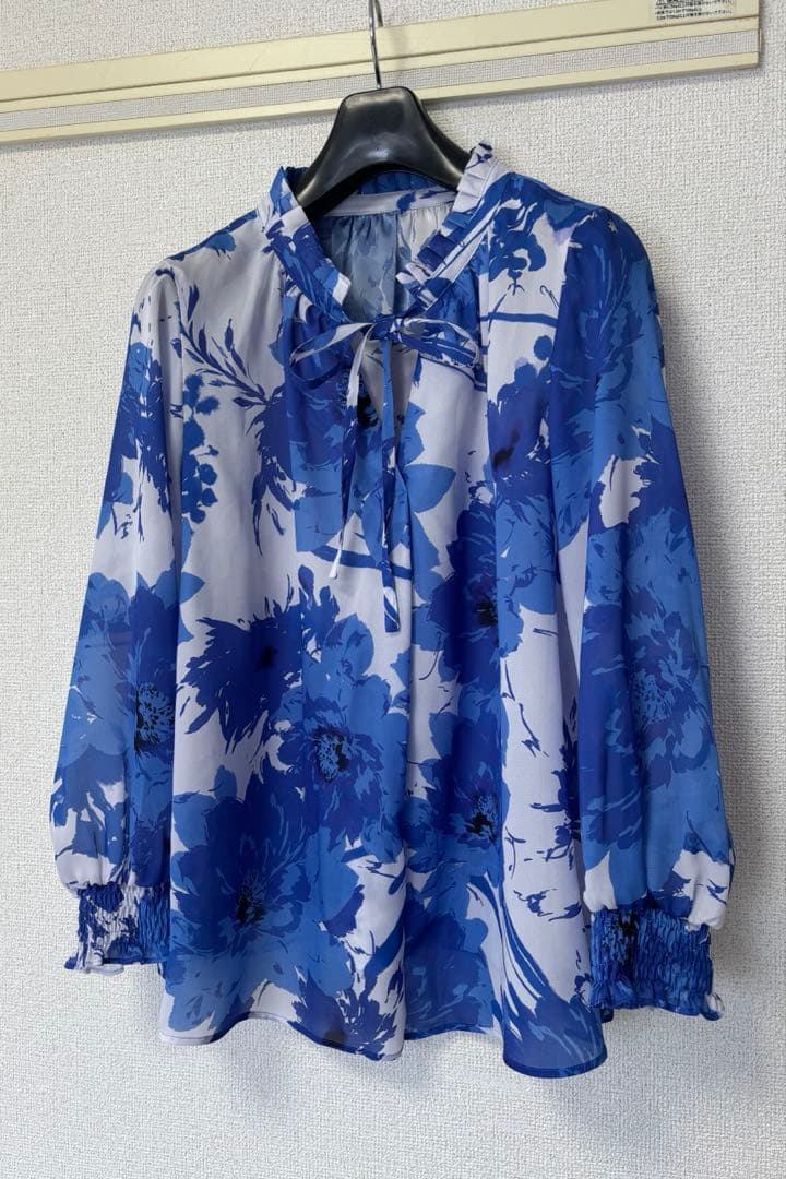 ピンキーアンドダイアン◆グラデーションフラワープリントブラウス ブルー 38