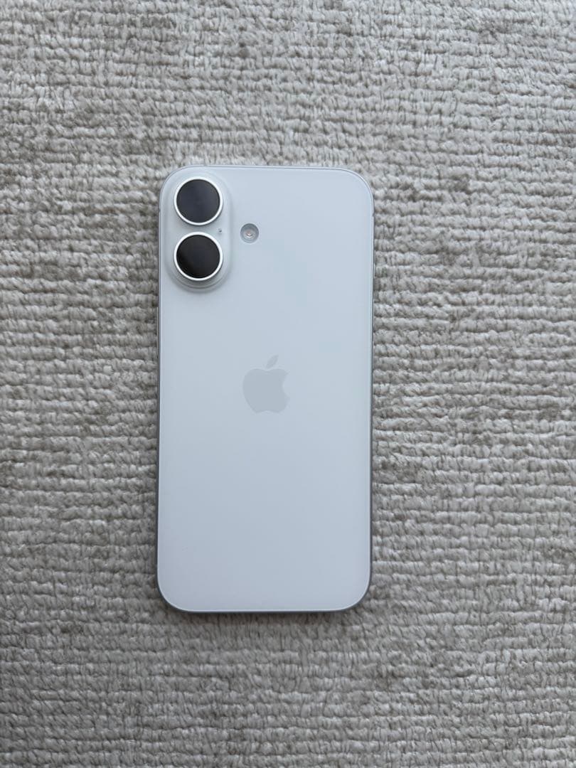 【ほぼ新品】iPhone16 128GBホワイト SIMフリー