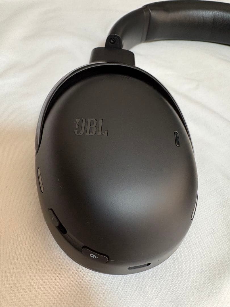 ヘッドホン JBL TOUR ONE M3