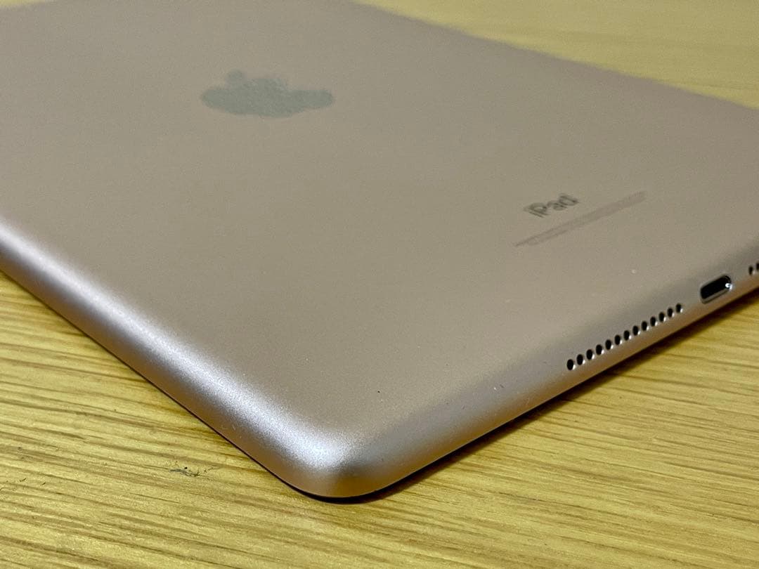 iPad 第6世代 32GB ＋ Apple Pencil（箱付き）＋オマケ