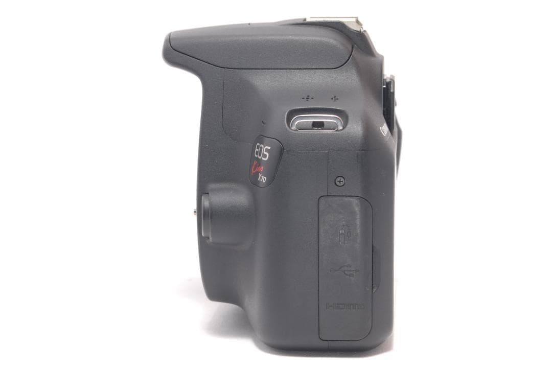 ⭐️一眼レフデビューに⭐️Canon Kiss X70 キャノン　デジタル一眼