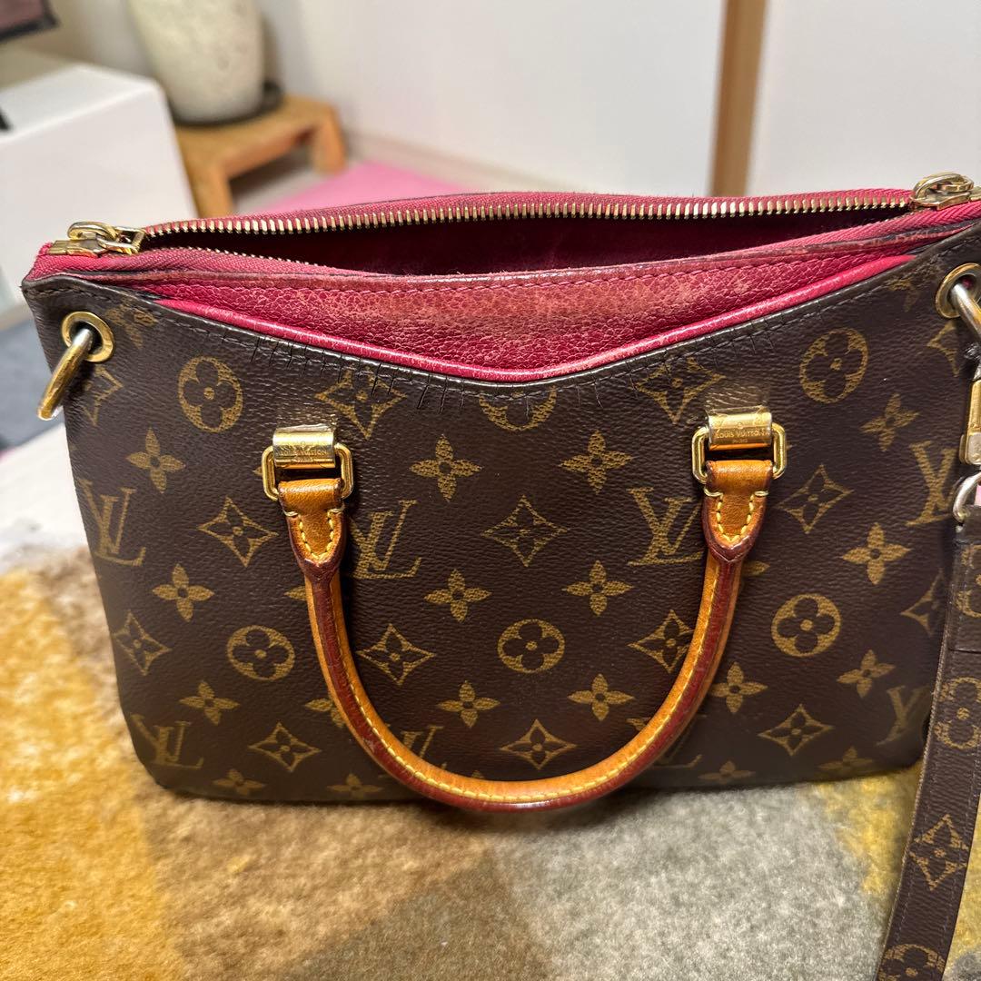 ルイ・ヴィトン モノグラム ハンドバッグ　箱付き