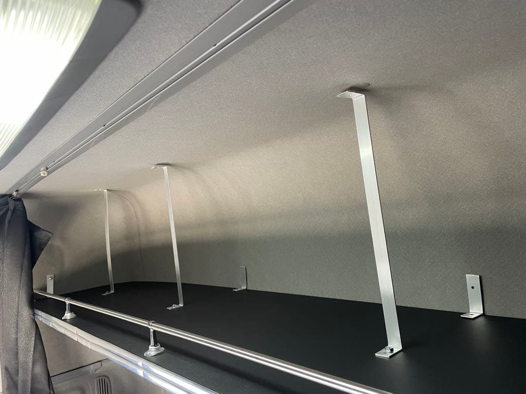 あきひろあきひろ‼️UDクオン　オーバーヘッドコンソール　寝台