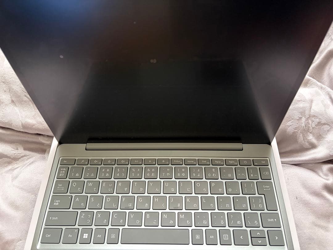 Microsoft Surface Laptop Go 2 本体