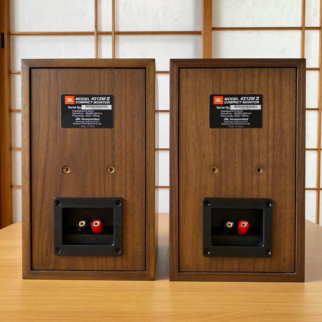 美品　JBL4312M2（ウォールナット仕様）