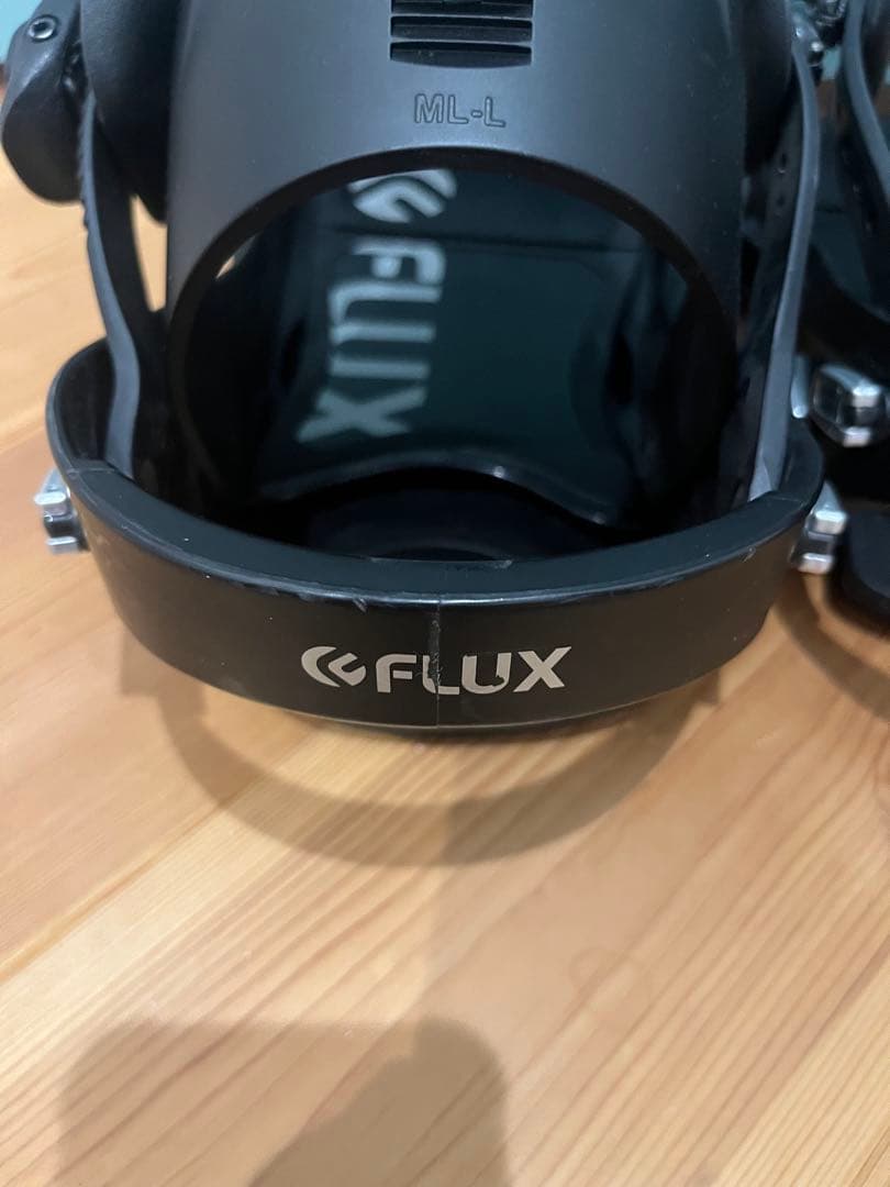 美品 FLUX XF Mサイズ フラックス　バインディング