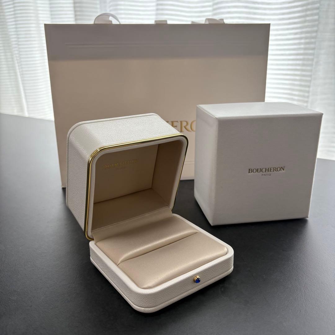 美品　Boucheron ブシュロン　リングケース　ホワイト　空箱　紙袋