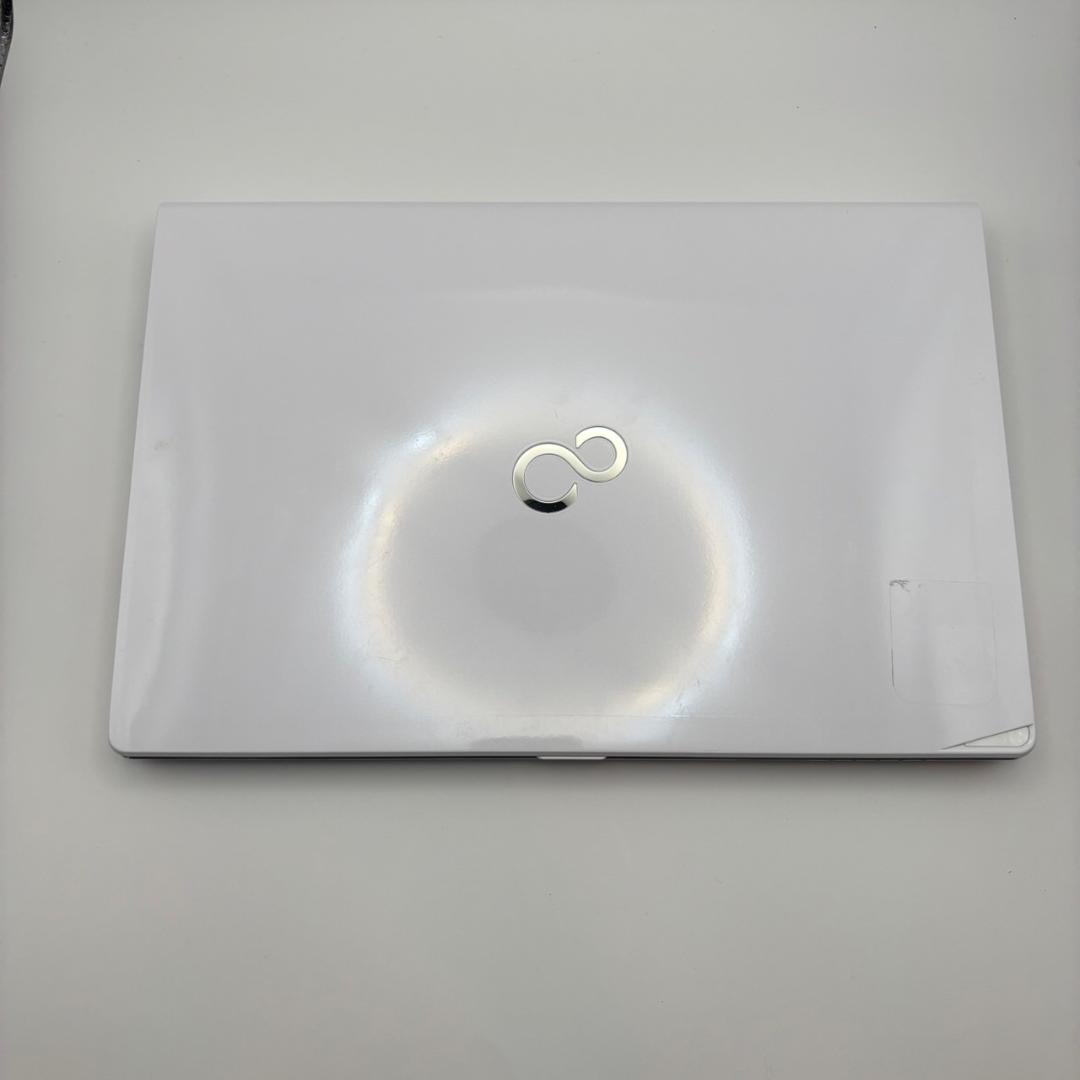 【FUJITSU】高性能i7 新品SSD256GB メモリ8GB ノートPC