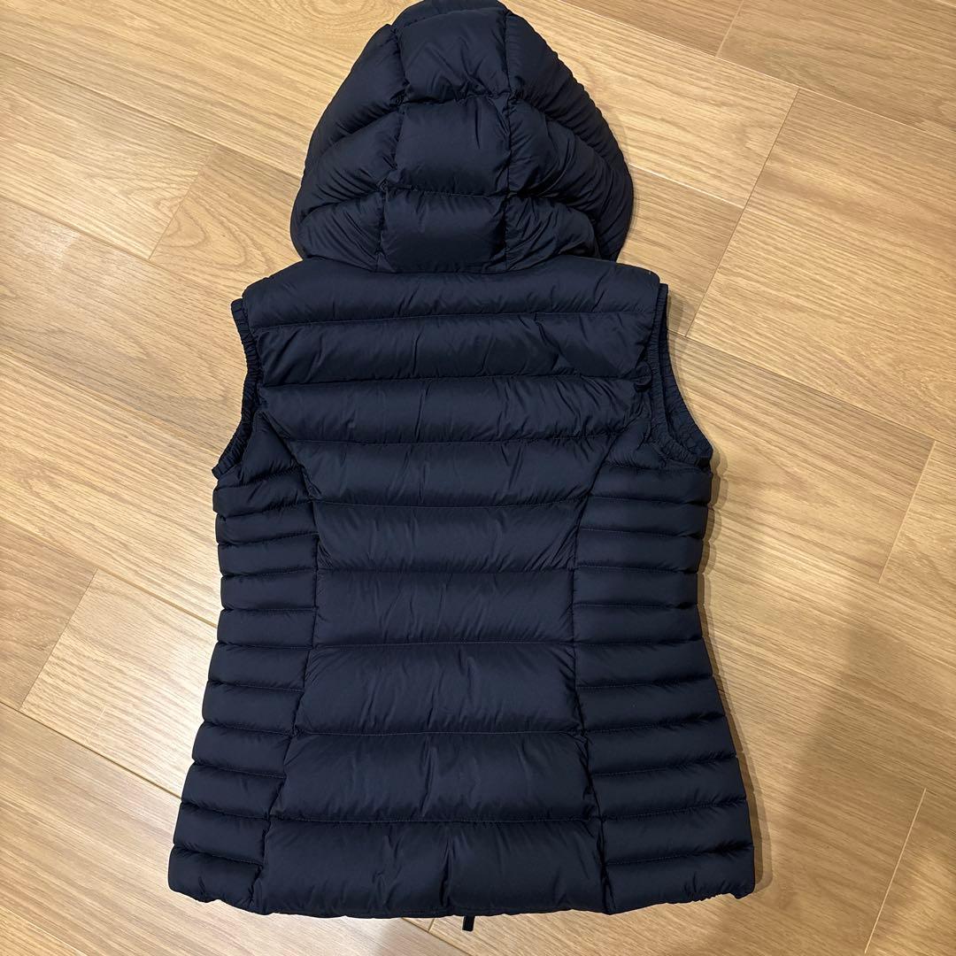 【美品】モンクレールBARRAUX ダウンベスト