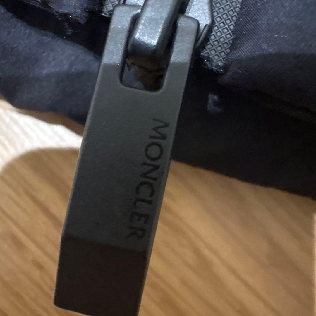 【美品】モンクレールBARRAUX ダウンベスト