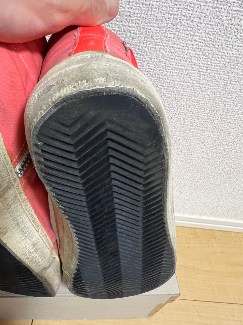 goldenスニーカー