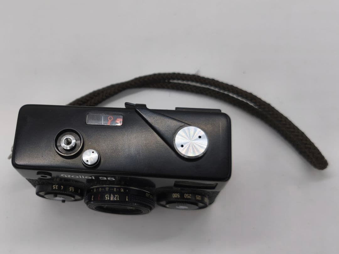 Rollei 35 ブラック 露出計動作