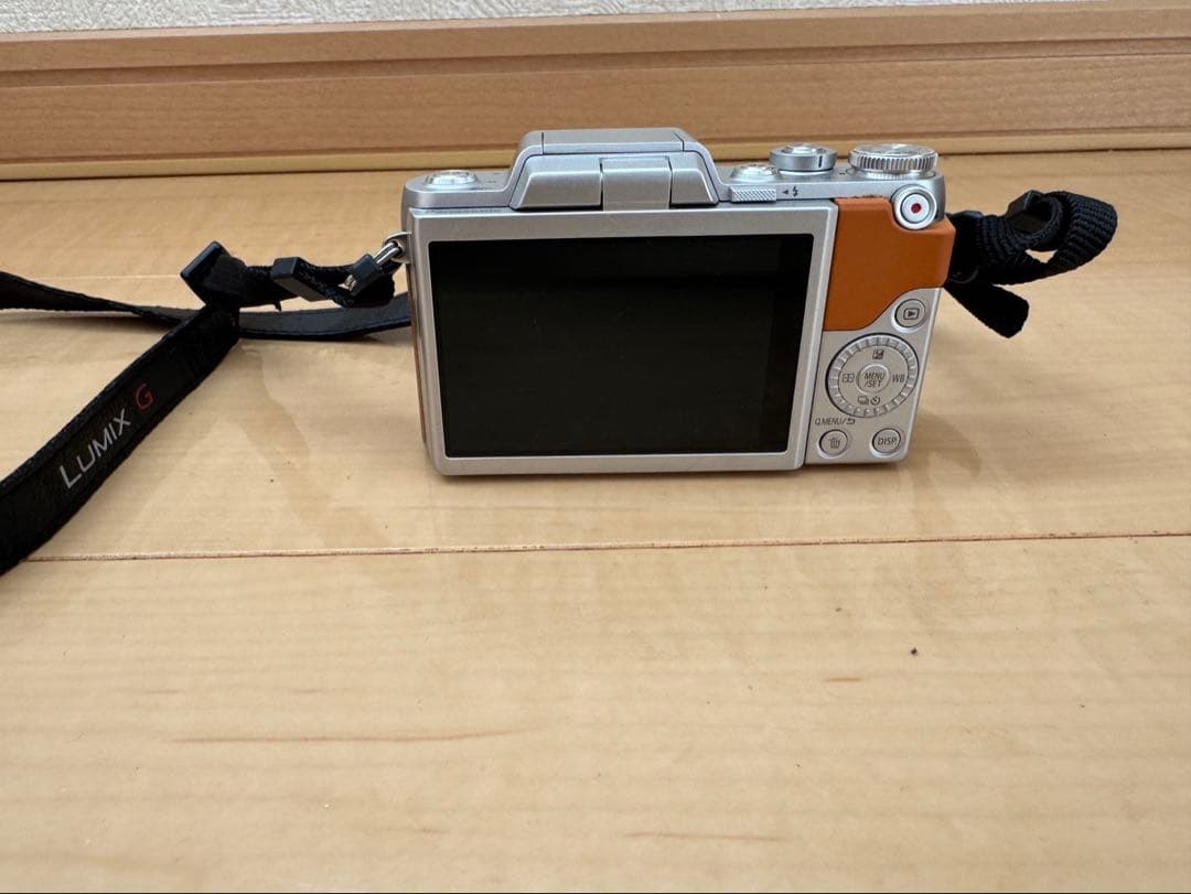 LUMIX コンパクトデジタルカメラ シルバー/ブラウン