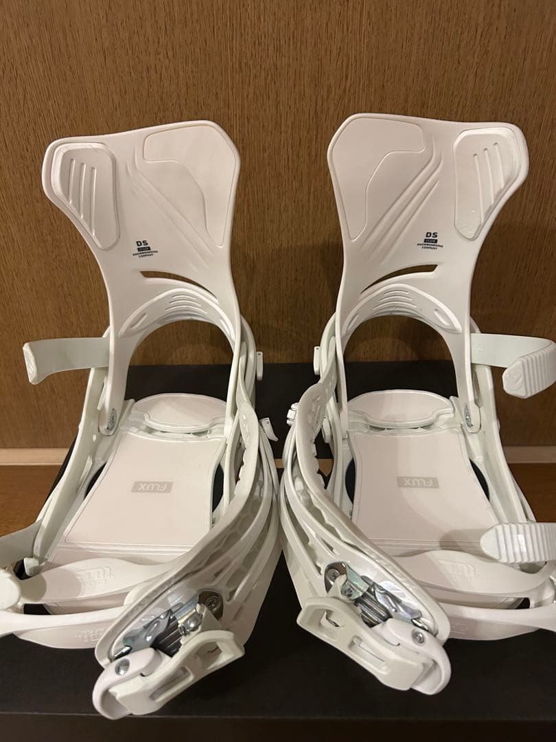 FLUX DS スノーボードビンディング サイズS ホワイト