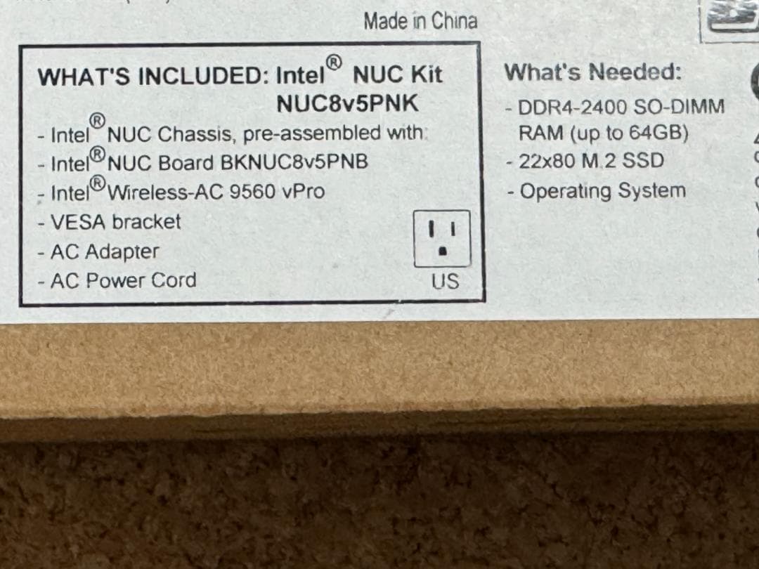 【中古】Intel NUCベアボーンキット NUC8v5PNK
