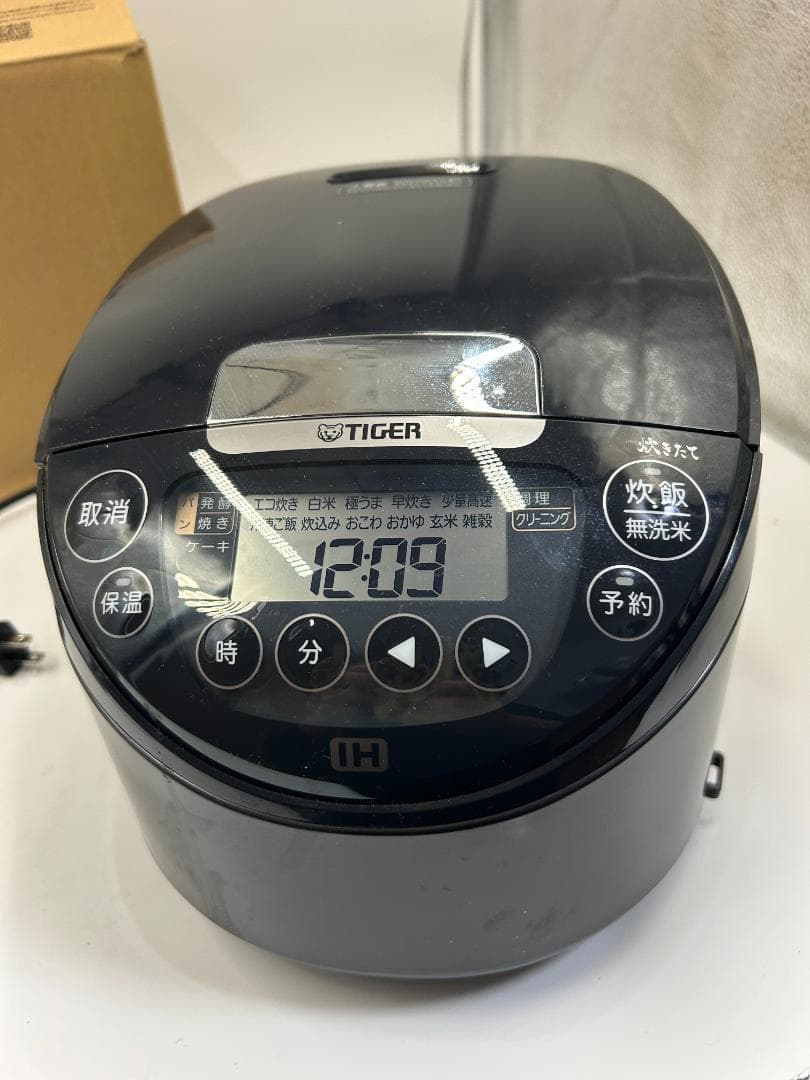 TIGER タイガー IHジャー炊飯器 炊きたて JPW-Y100 ブラック