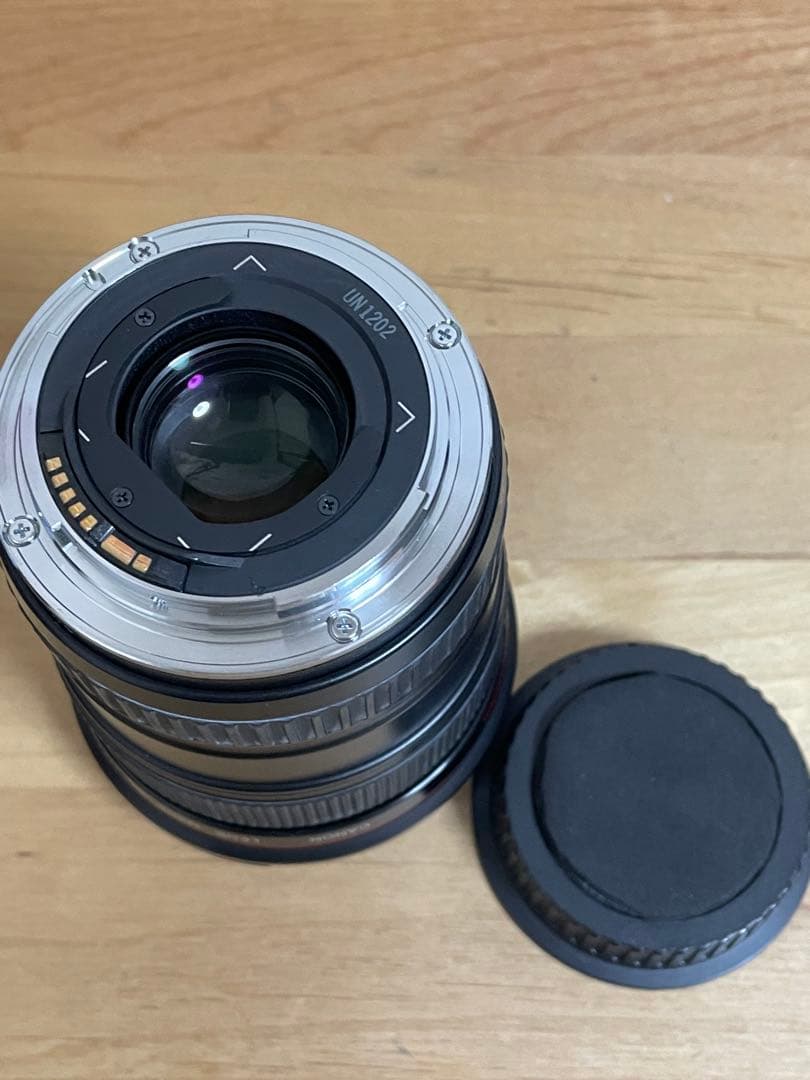Canon EF 17-35mm f/2.8 広角ズームレンズ