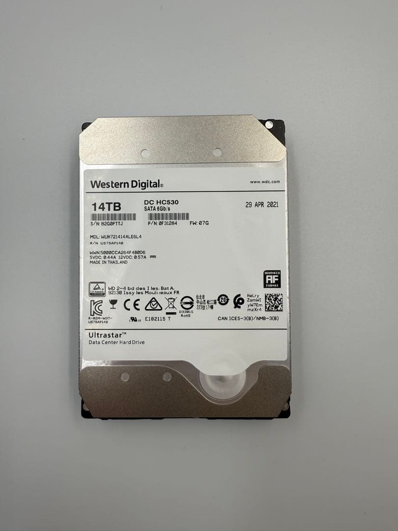内蔵型ハードディスクドライブ Western Digital 14TB DC HC530