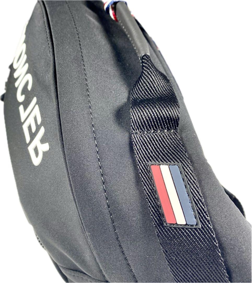 【最高峰ライン/新品】モンクレール ボディバッグ 黒 ビッグロゴ 正規品