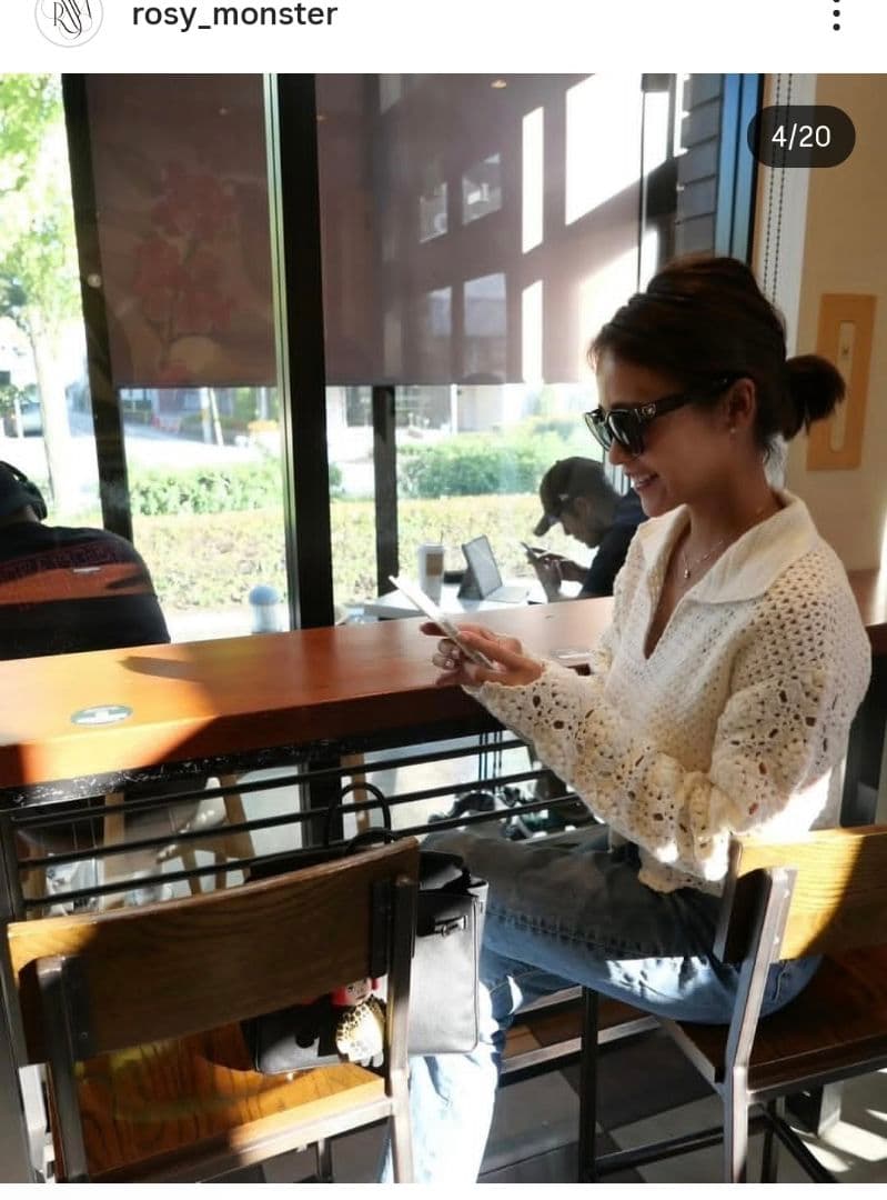 お値下げ・ロージーモンスター　flower crochet hand knit