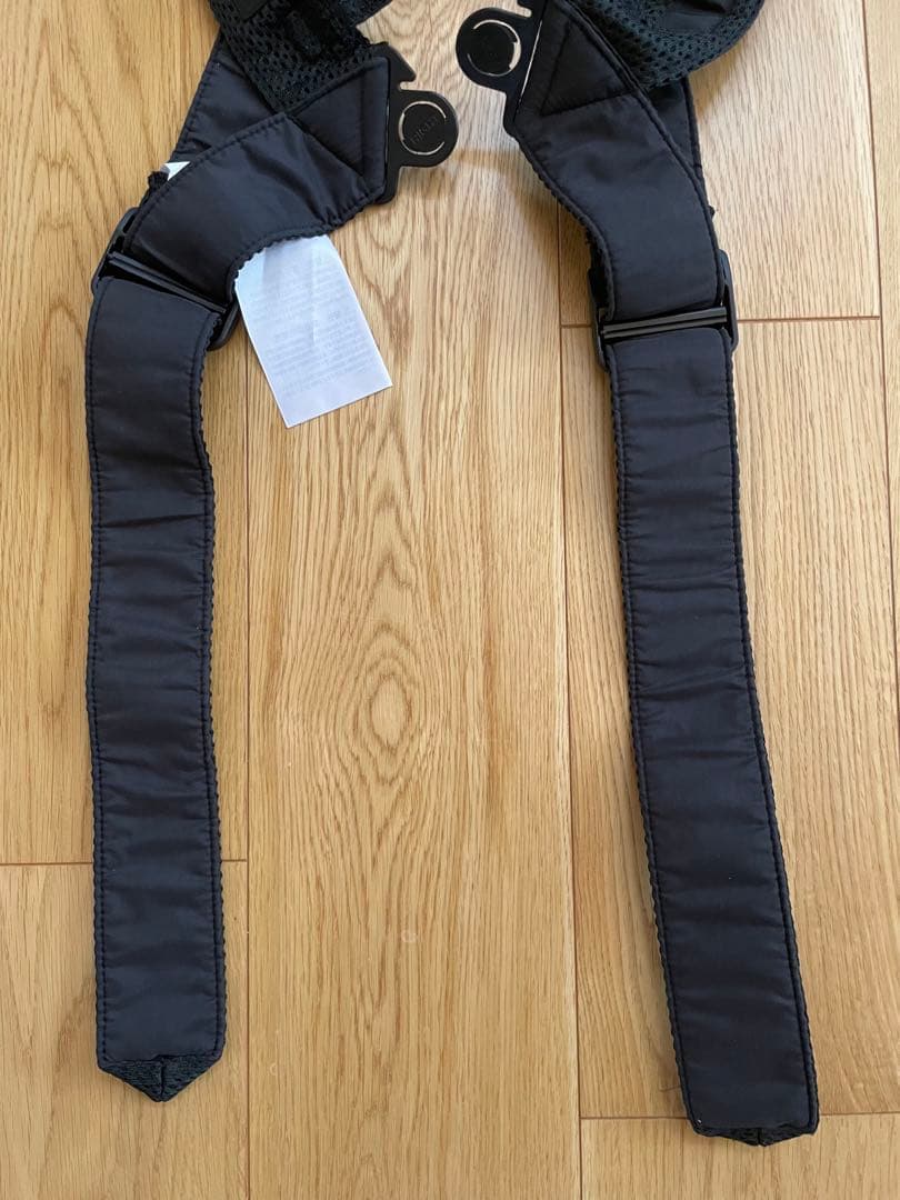 ベビービョルン 抱っこ紐 MINI Air エアー　メッシュbabybjorn