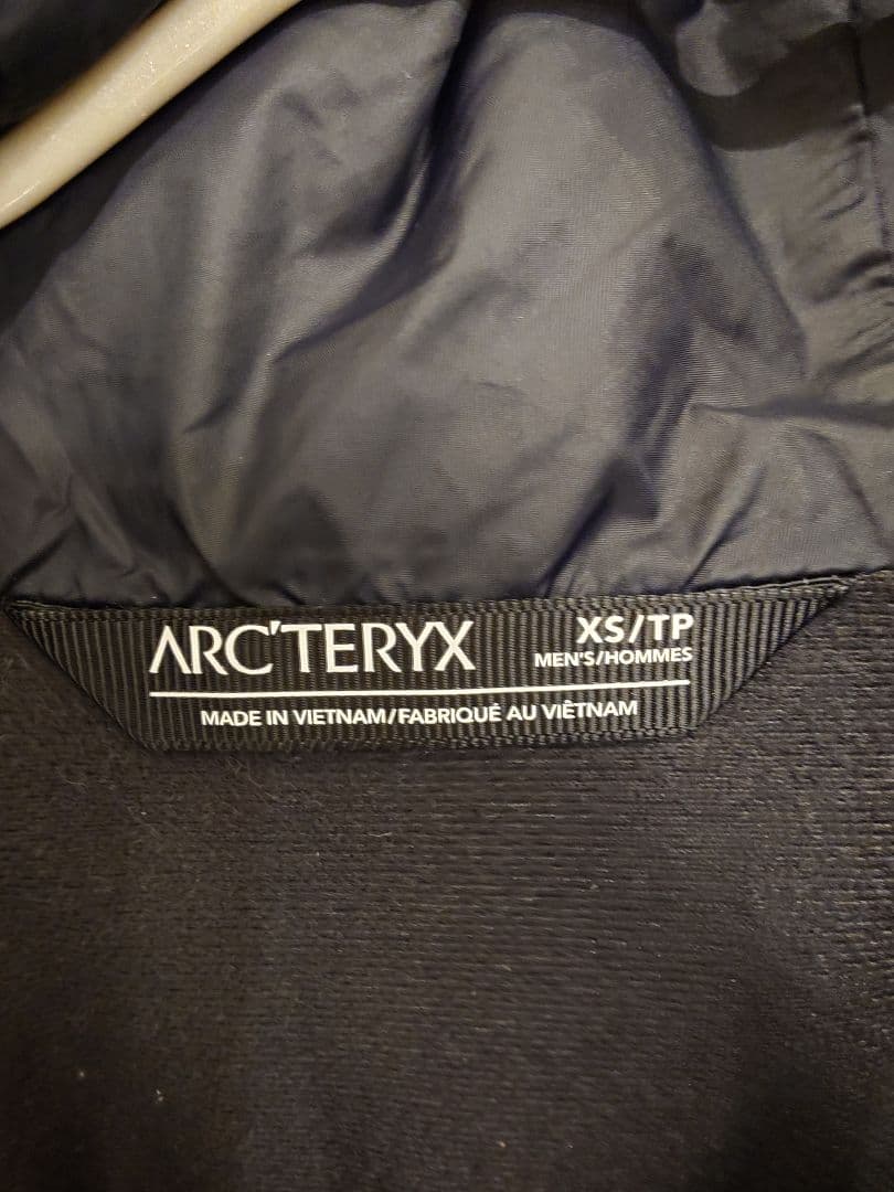 ARC'TERYX SOLANO アークテリクス ソラノフーディ　XS　黒