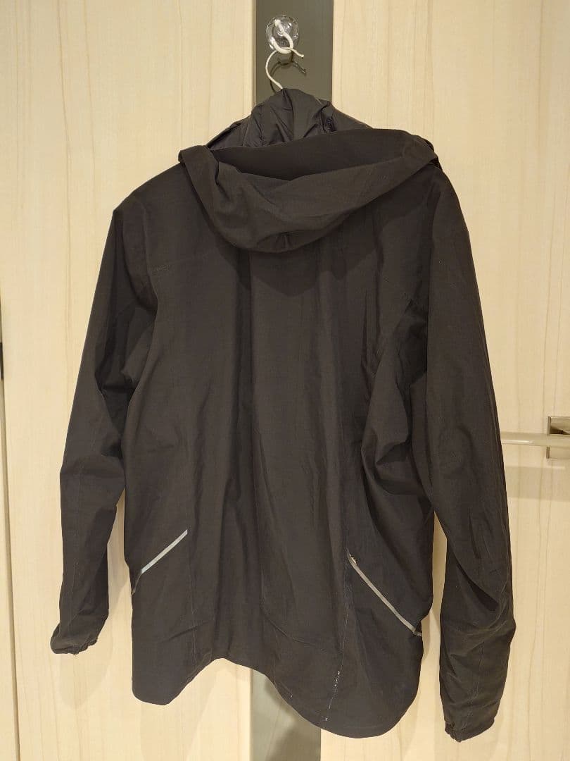 ARC'TERYX SOLANO アークテリクス ソラノフーディ　XS　黒