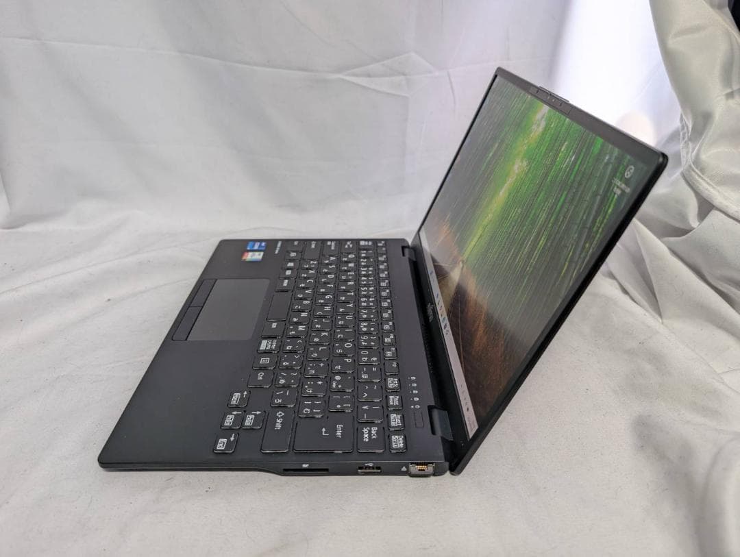 ☆高性能☆ 富士通 WU-X/E3 i7-1165G7 メモリ32GB SSD