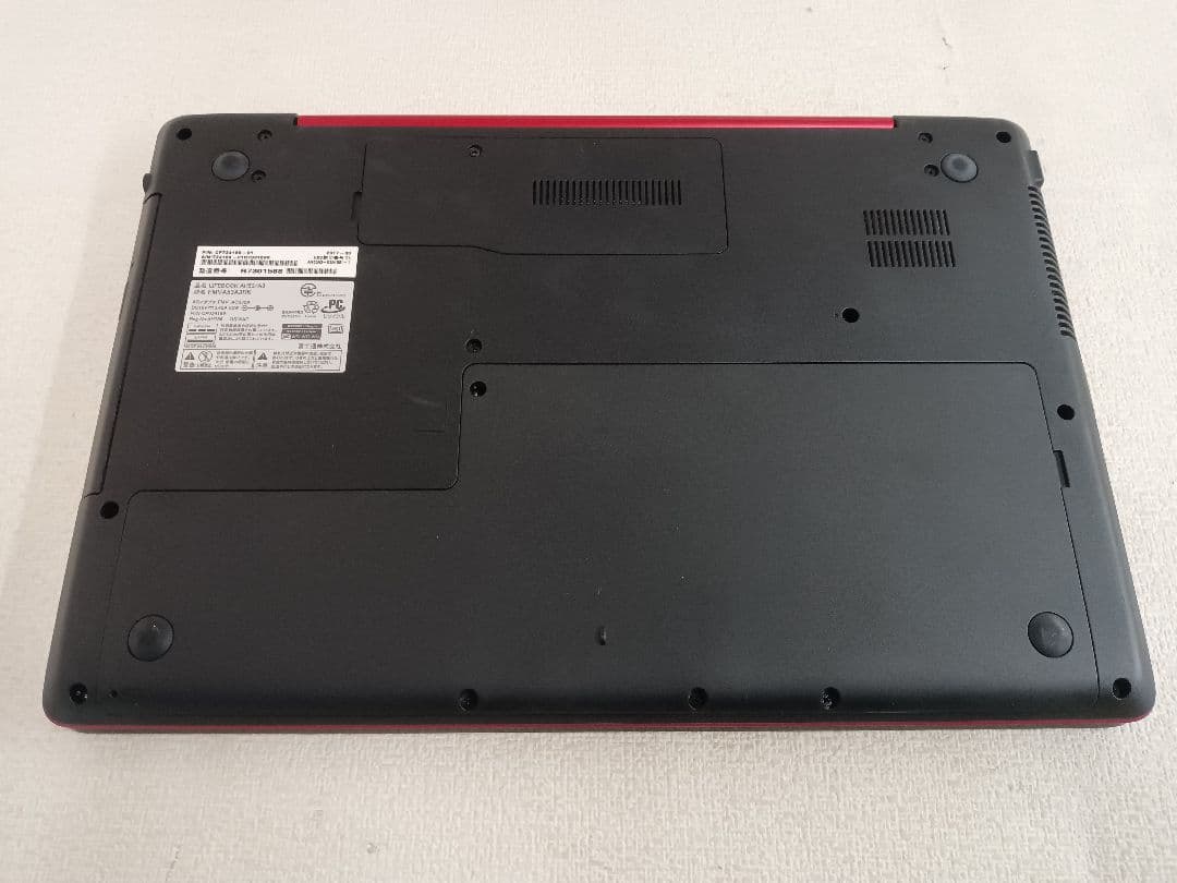 † LIFBOOK AH53/A3 FMVA53A3RK 8GB ストレージ無