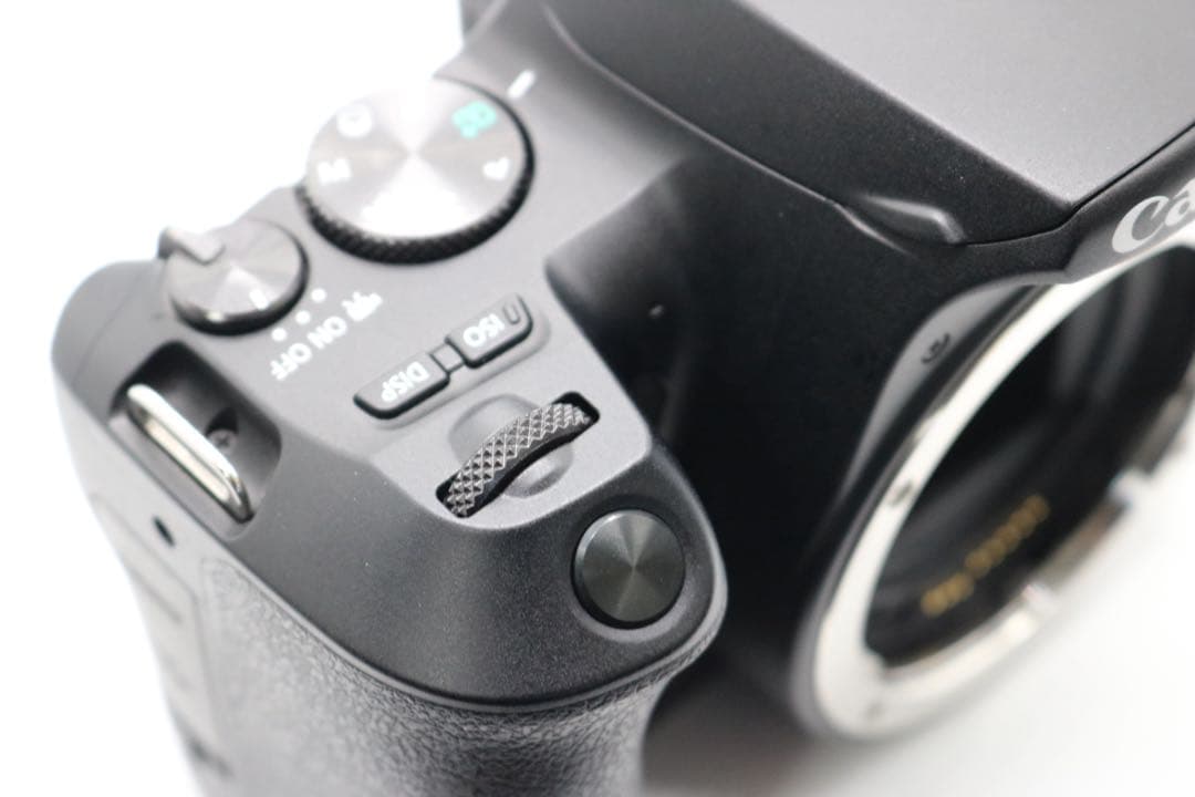 ボディほぼ新品 【Canon EOS Kiss X10 ダブルレンズセット】