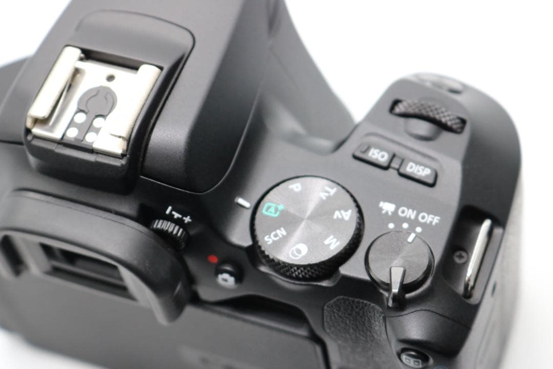 ボディほぼ新品 【Canon EOS Kiss X10 ダブルレンズセット】