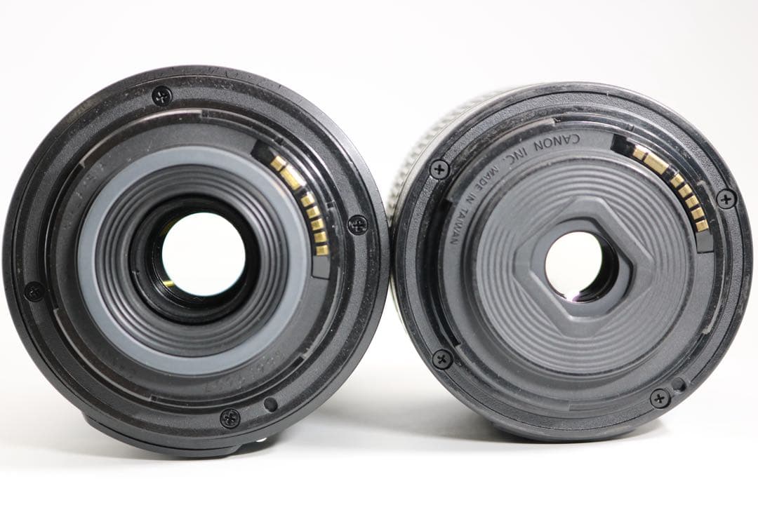 ボディほぼ新品 【Canon EOS Kiss X10 ダブルレンズセット】