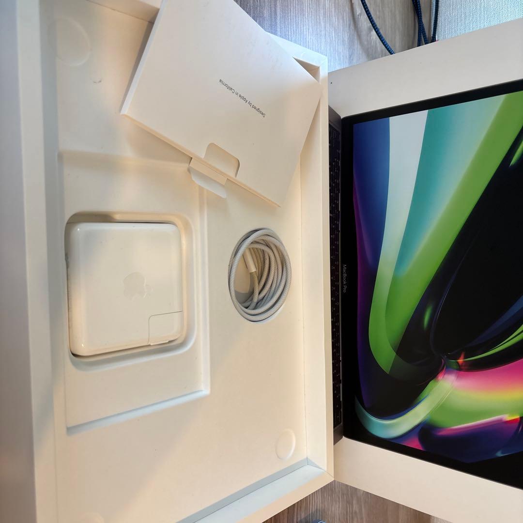 MacBook本体 MacBook Pro M1 8GB 512 MYD92J/A