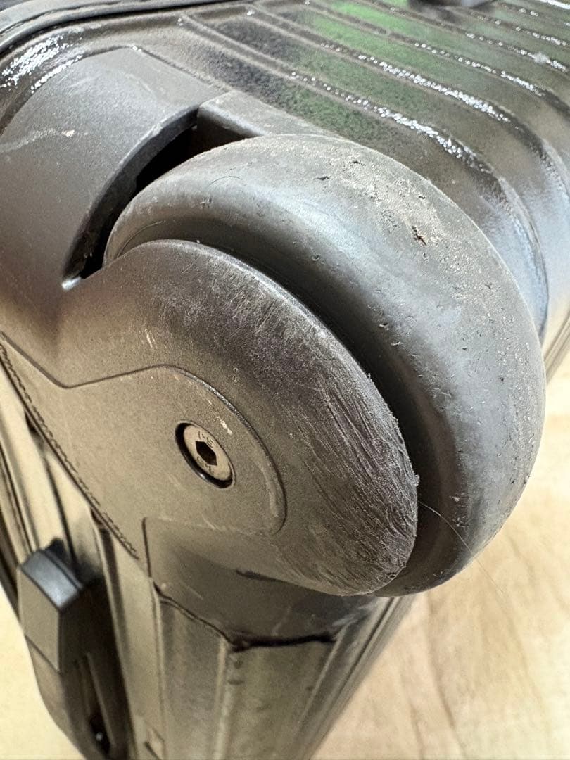 RIMOWA 機内持ち込み32L サルサ　送料込