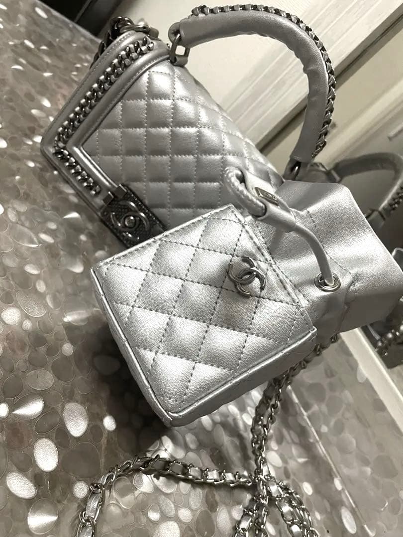 新品未使用！シャネル★CHANEL★非売品★ノベルティ★シルバー★キルティング