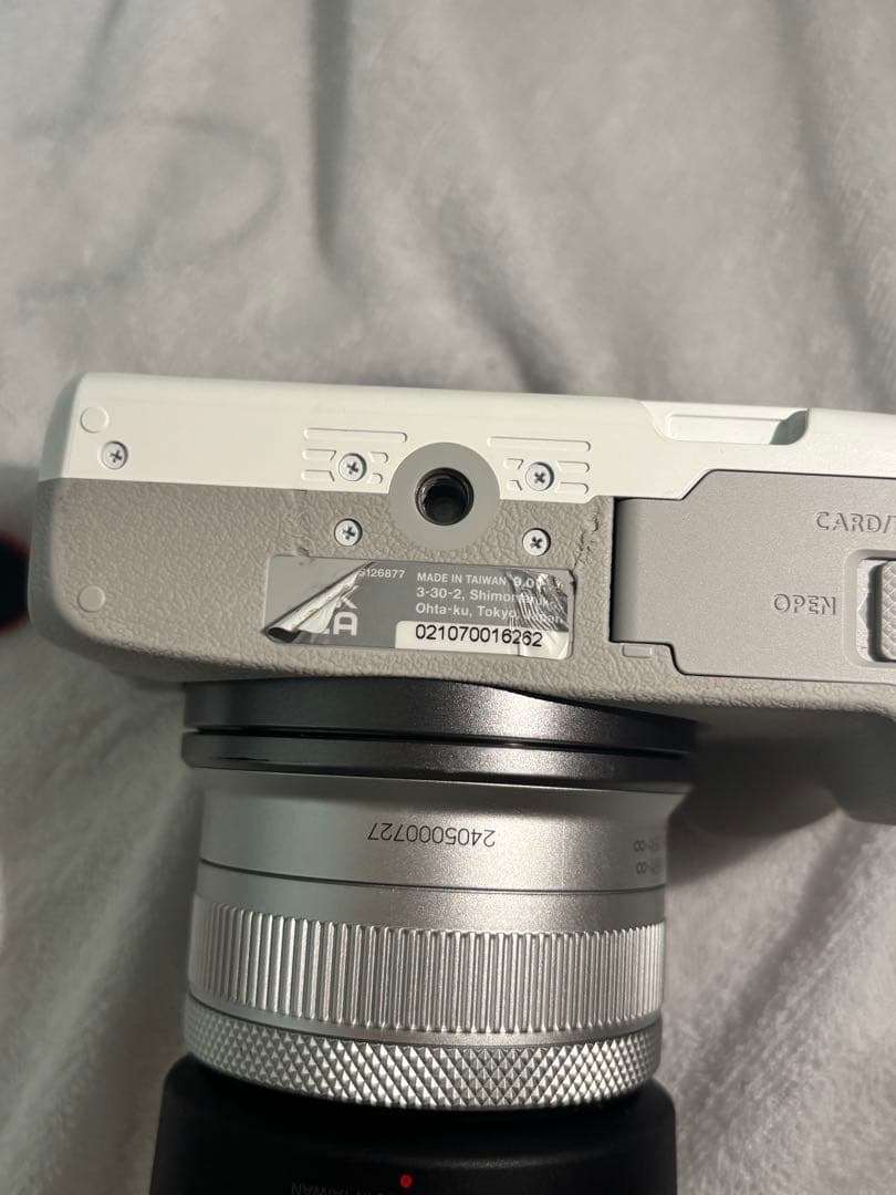 Canon EOS R50 ミラーレスカメラ ホワイト　ズームレンズ付き