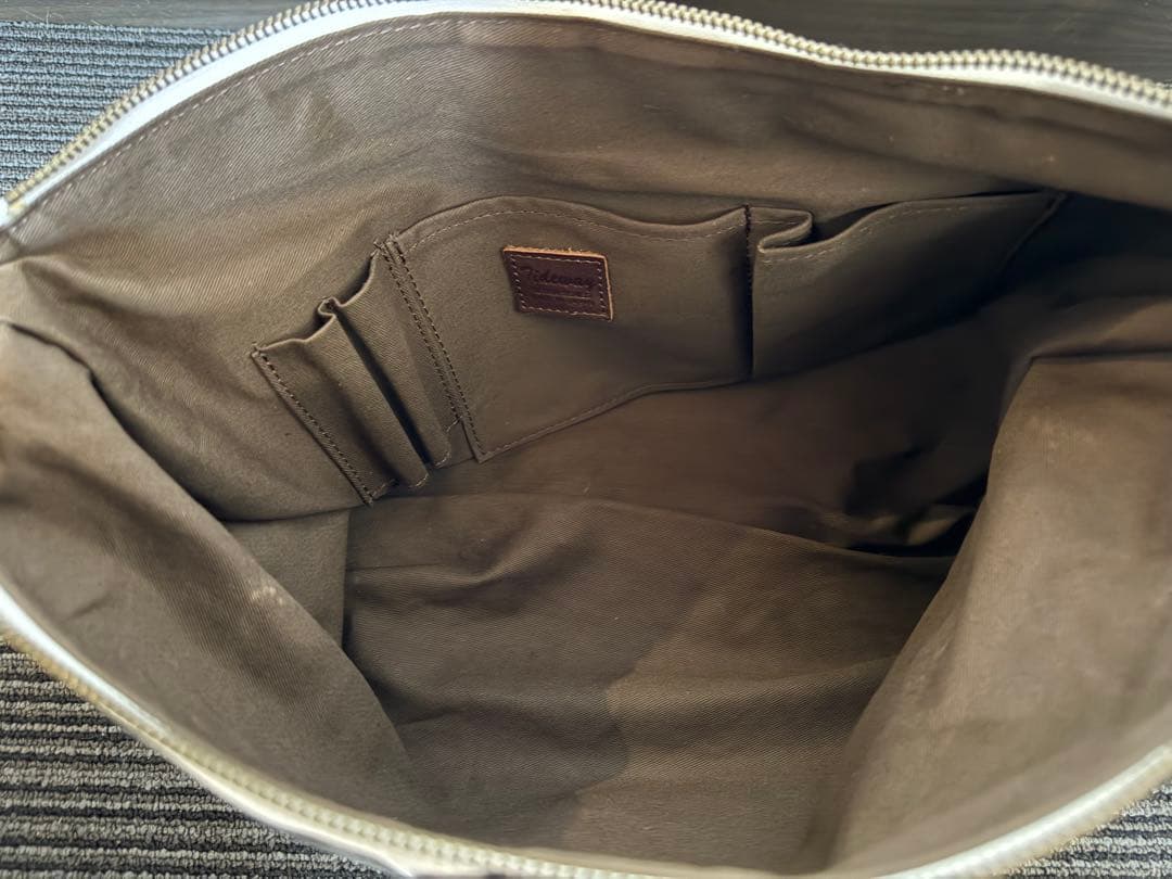 SADDLE (サドル) 白×黒 ゼッケンショルダーバッグ 競馬 JRA