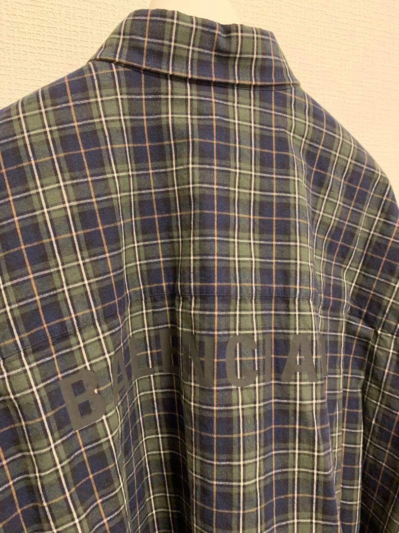 極美中古　バレンシアガ　オーバーサイズ　バックロゴ　チェック　フランネルシャツ