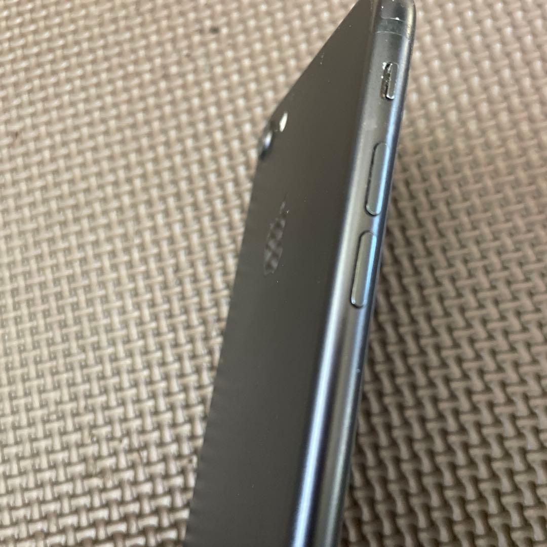 Apple iPhone 7 128GB ブラック本体　SIMフリー
